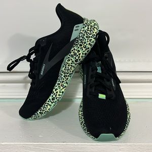 Brooks Launch 8 Run Wild Electric